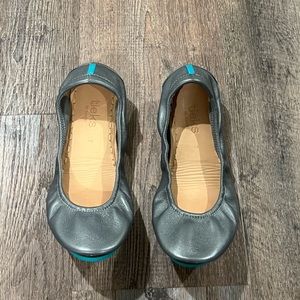 Tieks ballet flat silver size 7